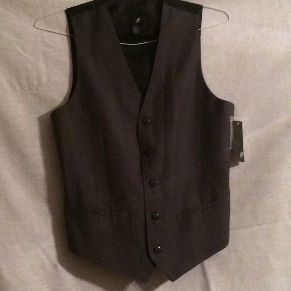 JF J. ferrar Grey Pinstripe Vest. New with Tags.S
